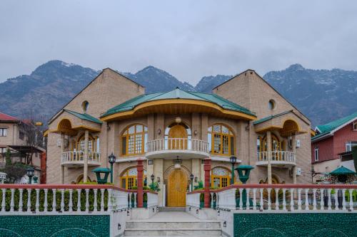 SaffronStays King Mahal in Srinagar, India
