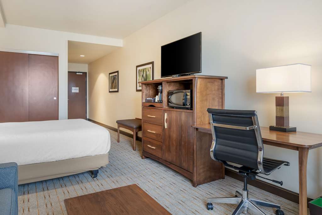 Best Western Premier Boulder Falls Inn - photo 24
