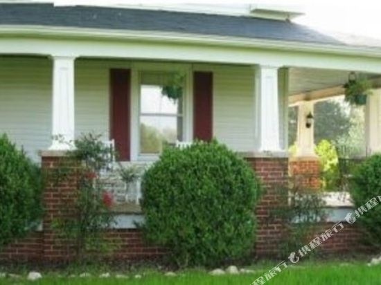 Lamplight Inn in Henderson, United States