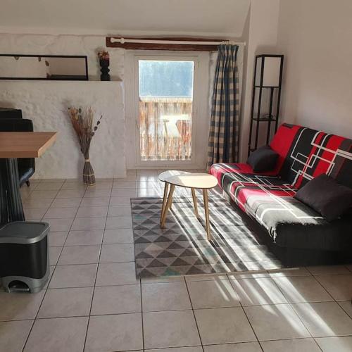 Studio Nid Cosy Avec Piscine - last minute hotel in Unknown City