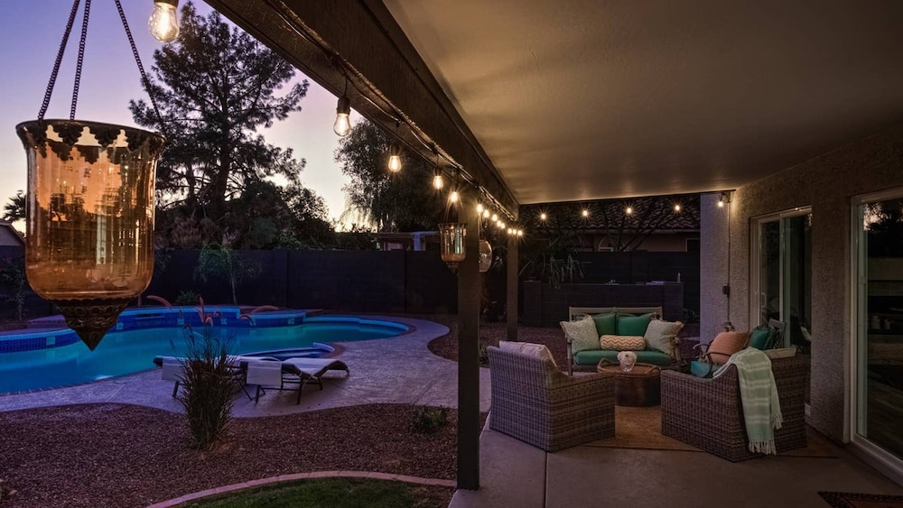 Scottsdale Kierland 4 Bdrm W resort Like Backyard - photo 24