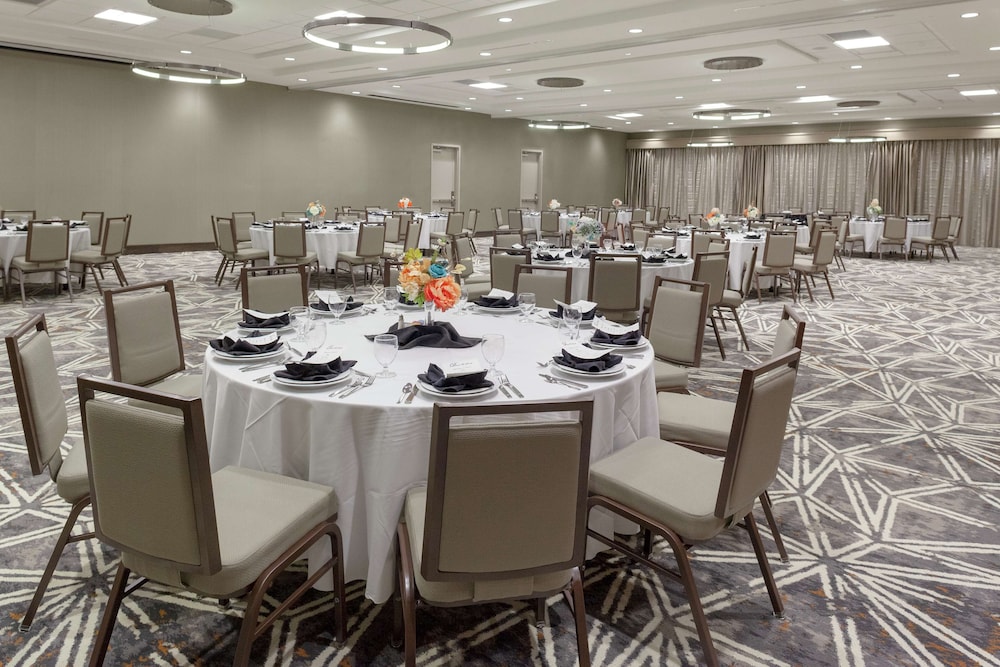 Hilton Garden Inn Waco - photo 29