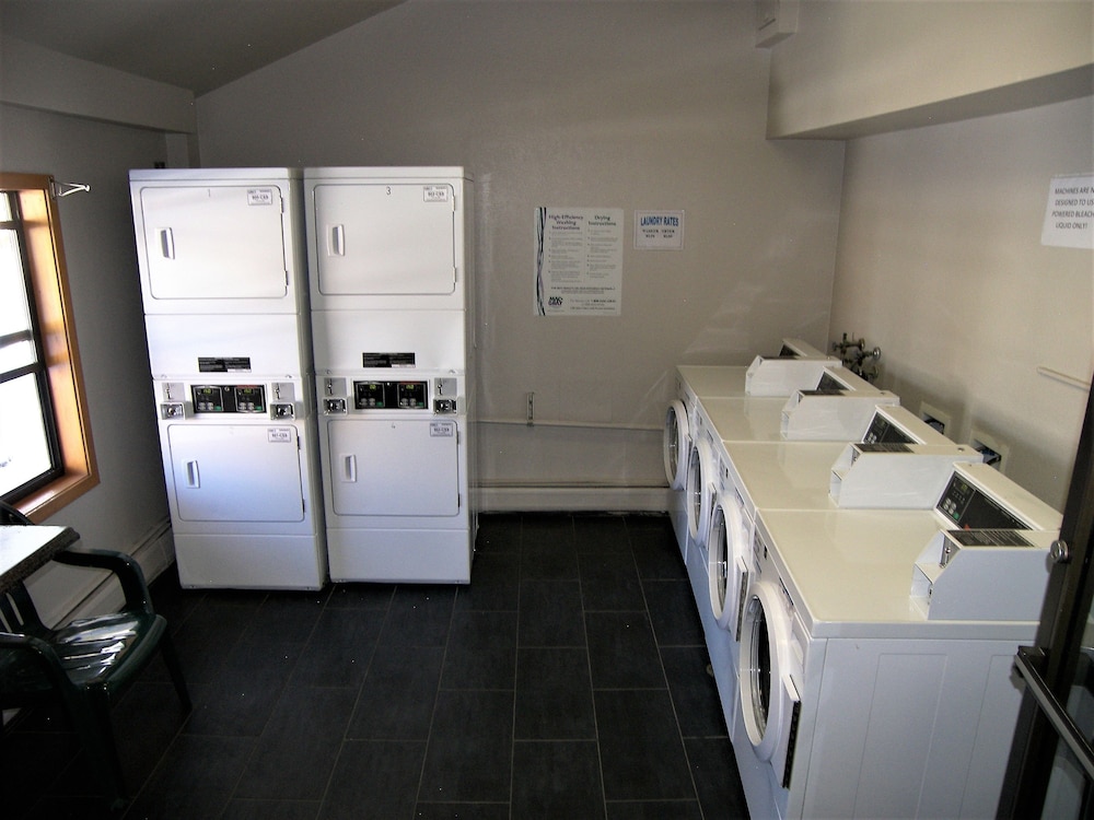 Mountainside 2 Bed 2 Bath - photo 15