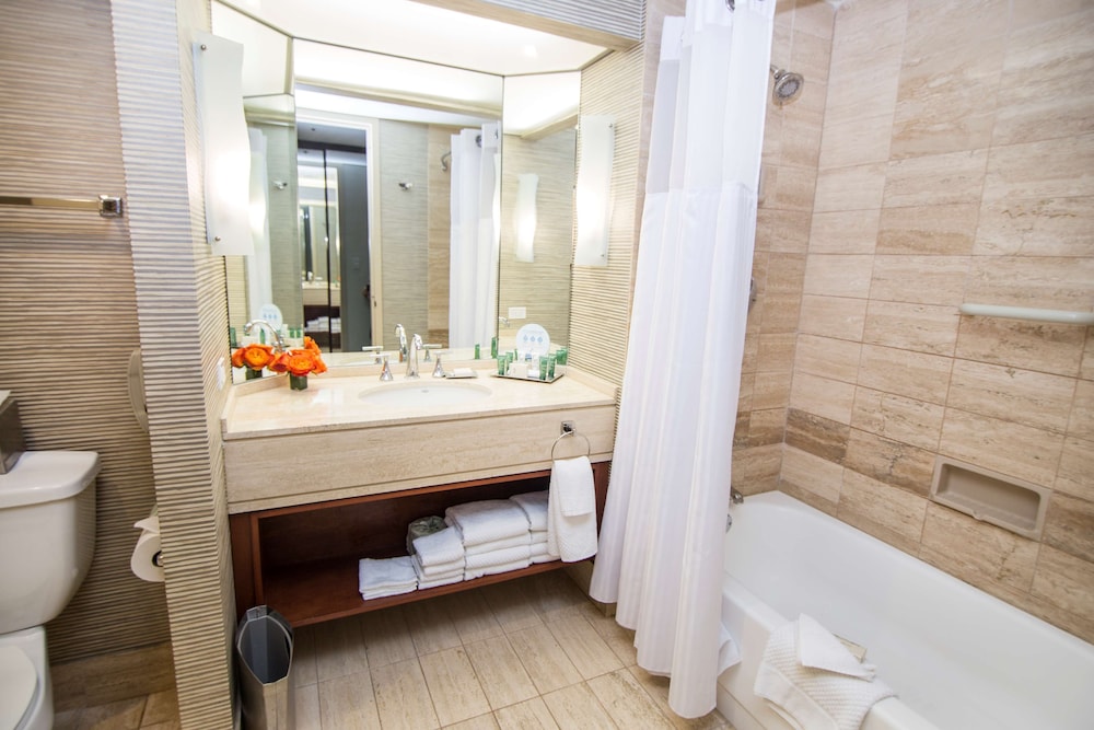 Hilton Los Angeles Universal City - photo 33