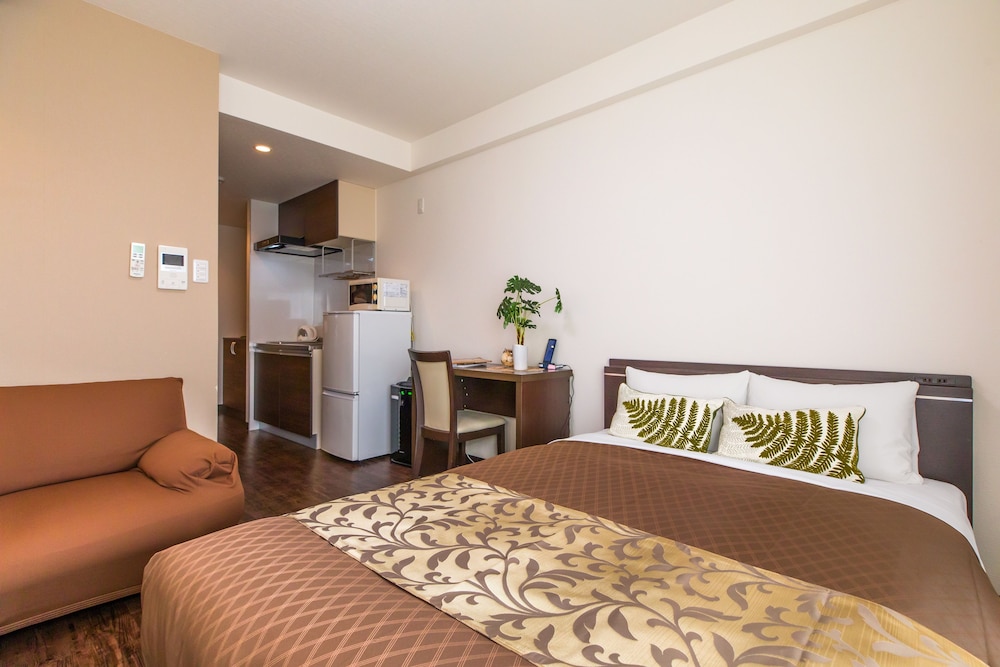 Mr. Kinjo Violette - carbon neutral hotel in Okinawa