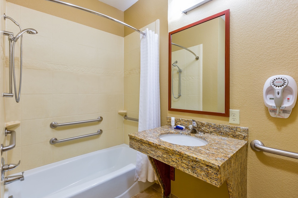 Candlewood Suites Decatur Medical Center by IHG - photo 16