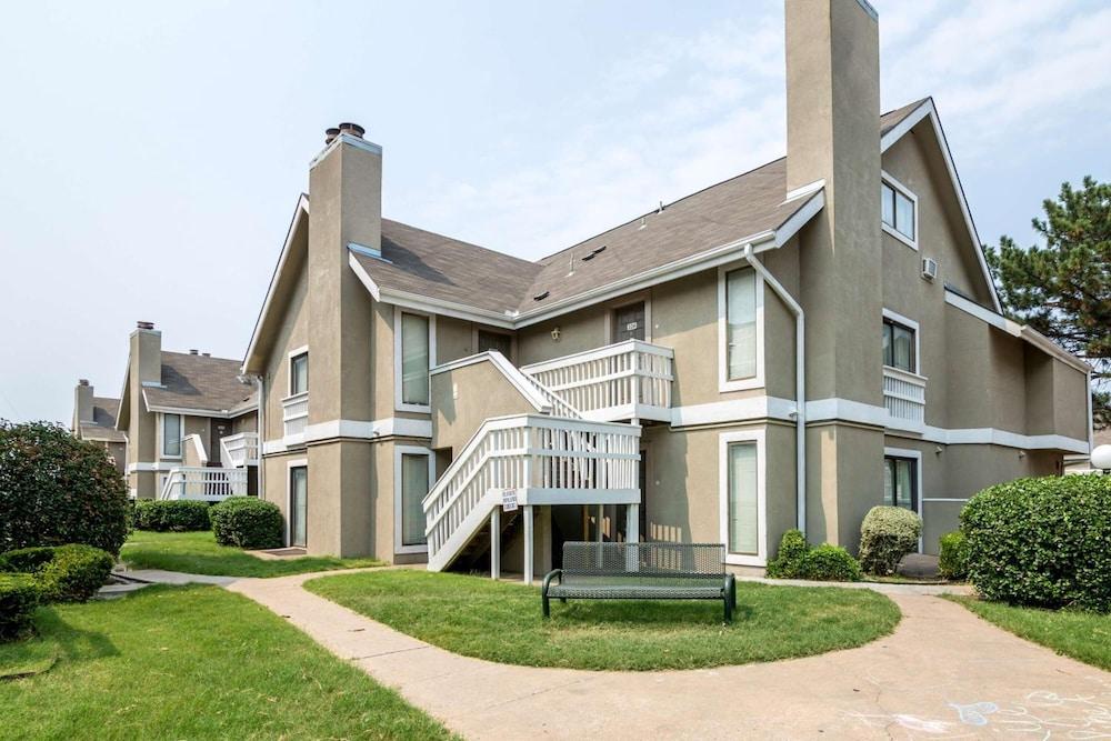 Studio 6 Tulsa Fairgrounds