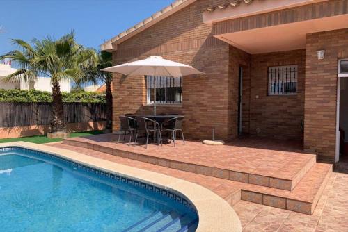 casa Mariona — 4-Star Luxury Hotel in Deltebre, Spain