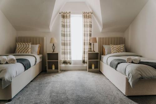 Alice spacious 3 bedroom house contractor accommodation — 4-Star Luxury Hotel in Sunderland, United Kingdom