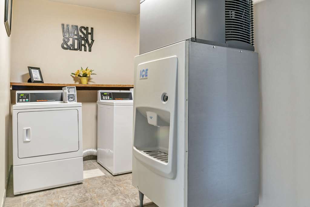 Quality Inn Saint Ignace I 75 - photo 15