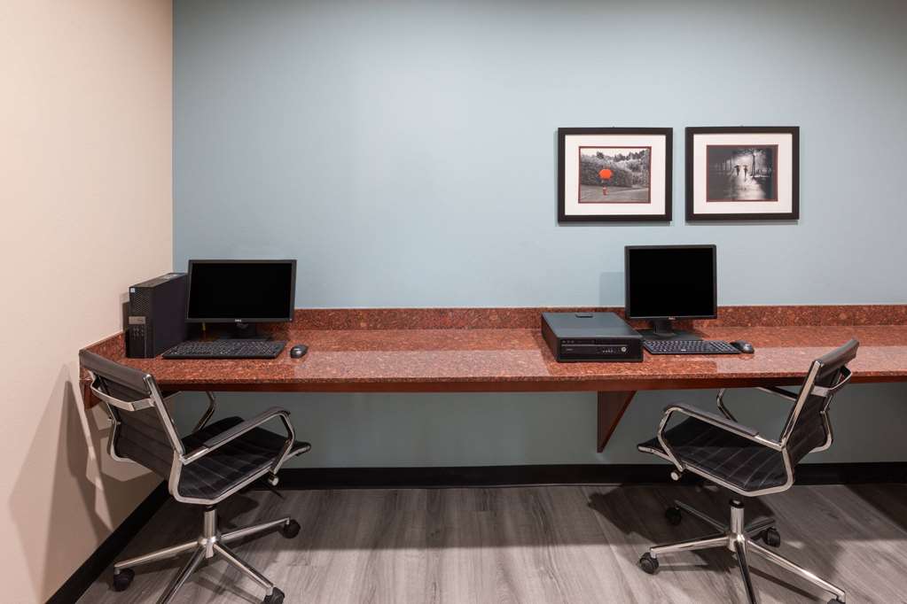 Super 8 by Wyndham Lubbock West - photo 40