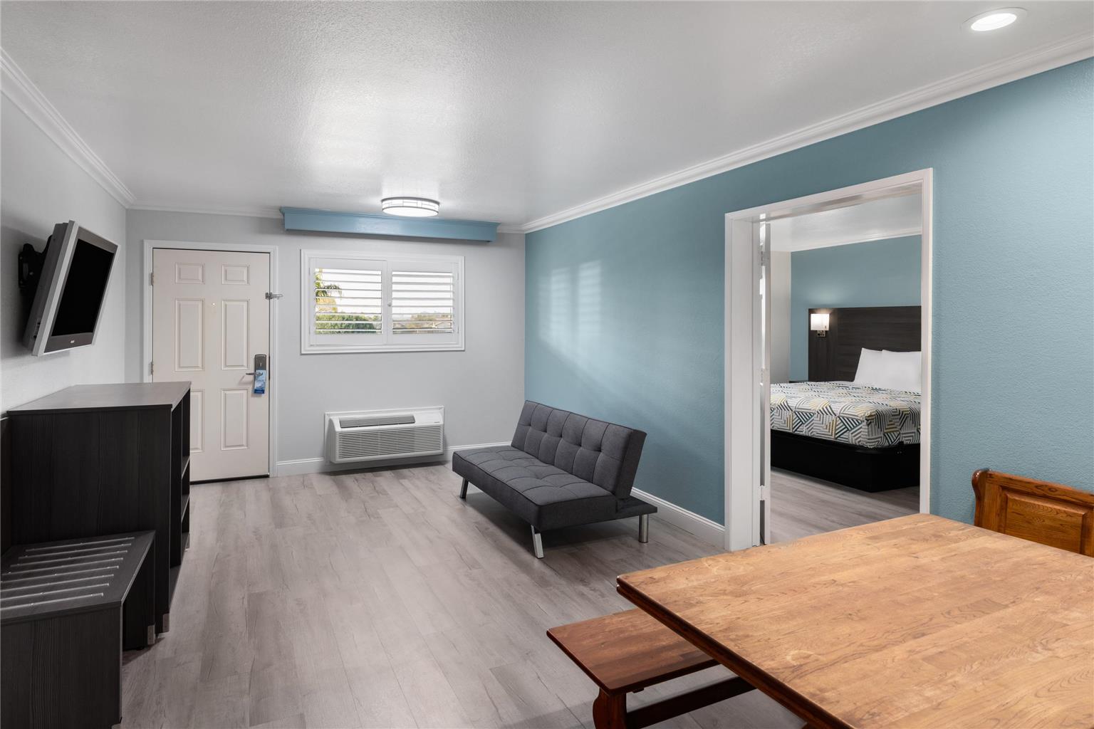 Red Lion Inn & Suites Lemoore - photo 13