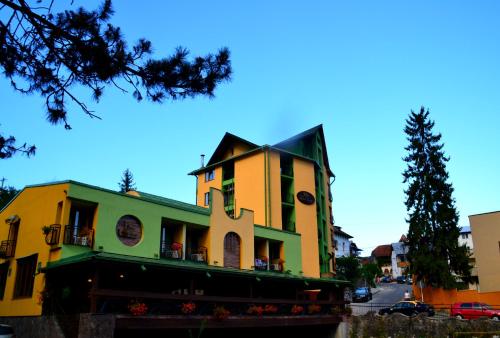 Hotel Stogu in Baile Olanesti, Romania