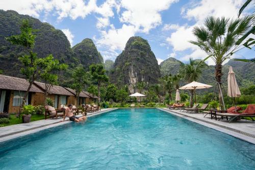 Tam Coc Peaceful Nature in Ninh Binh, Vietnam