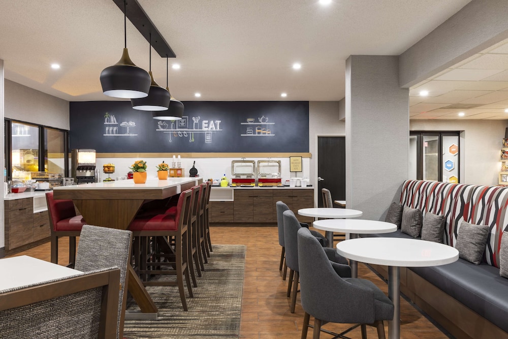 Hampton Inn Athens - photo 34