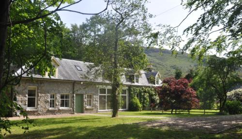 The Old Coach House Alltshellach Cottages — 4-Star Luxury Hotel in Fort William, United Kingdom