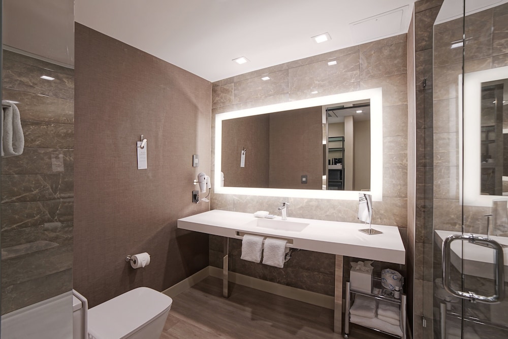 AC Hotel by Marriott Fort Lauderdale Airport - photo 15