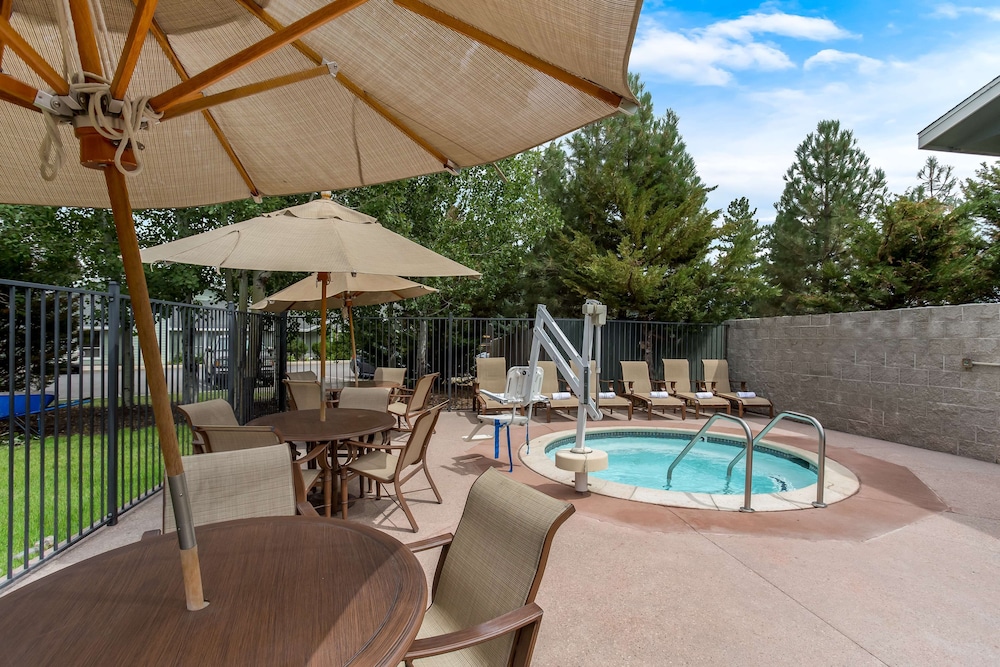 Best Western Rose Quartz Inn - photo 18