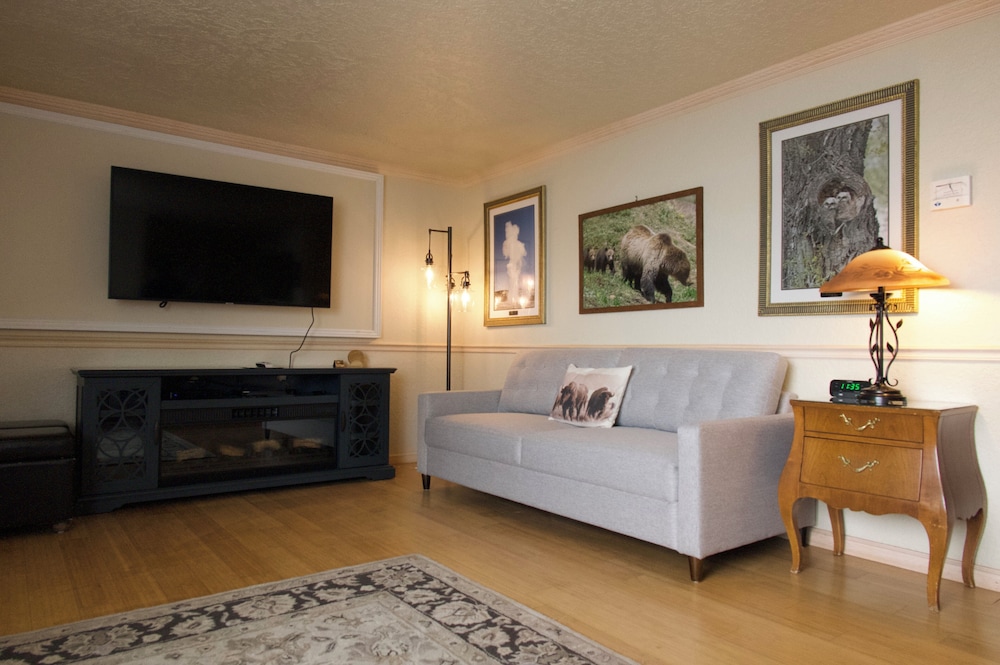 Yellowstone Gateway Inn - photo 89