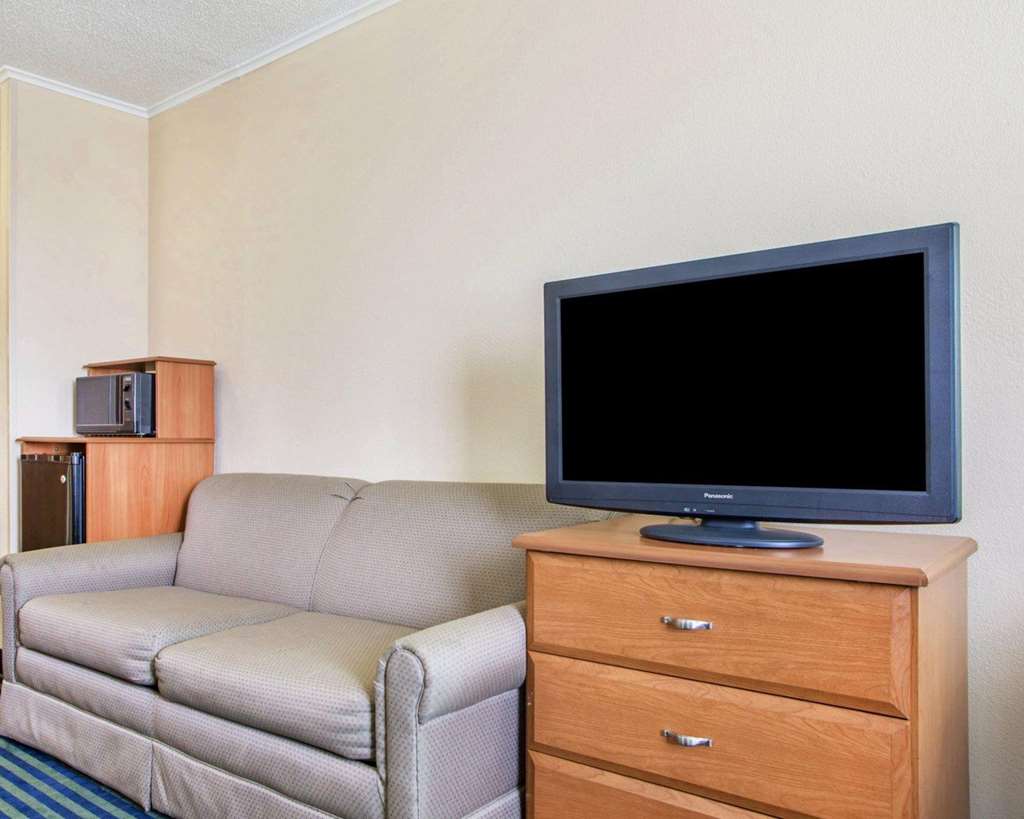Quality Inn Ottawa near Starved Rock State Park - photo 9