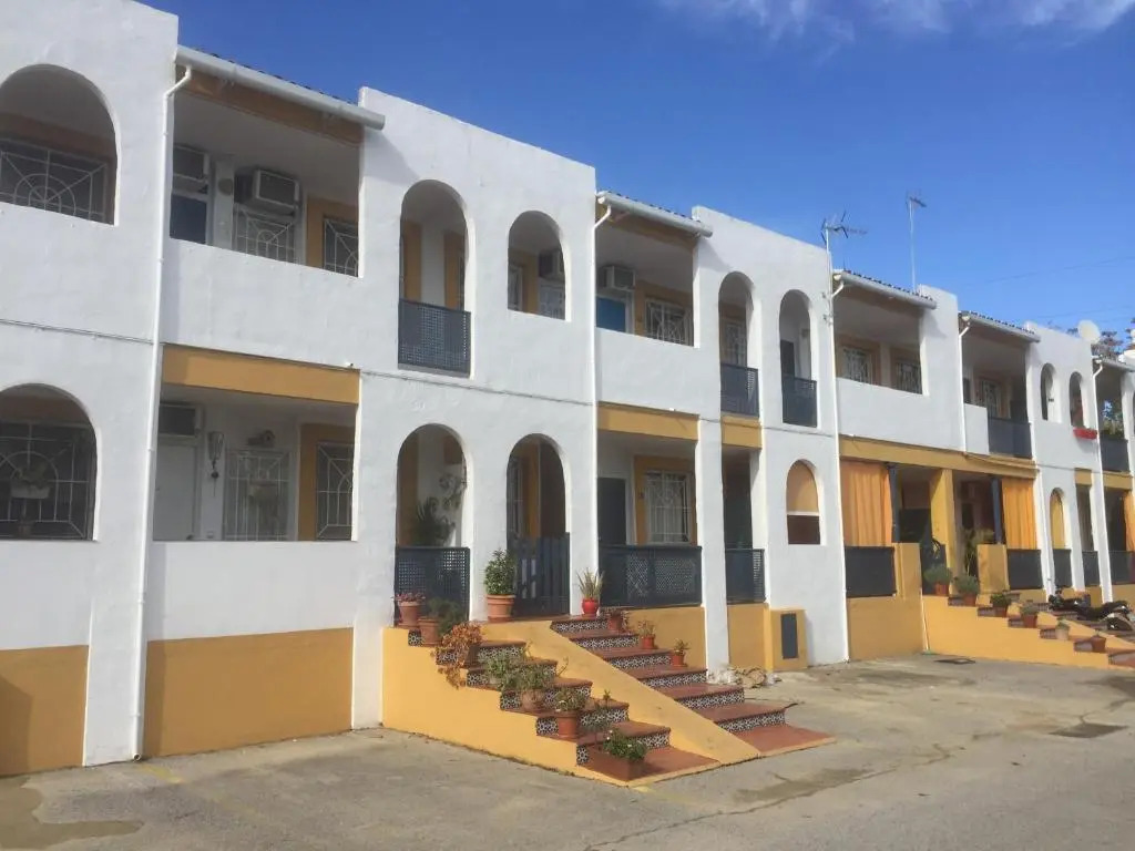 HN Las Brisas — hotel in Valencina De La Concepcion