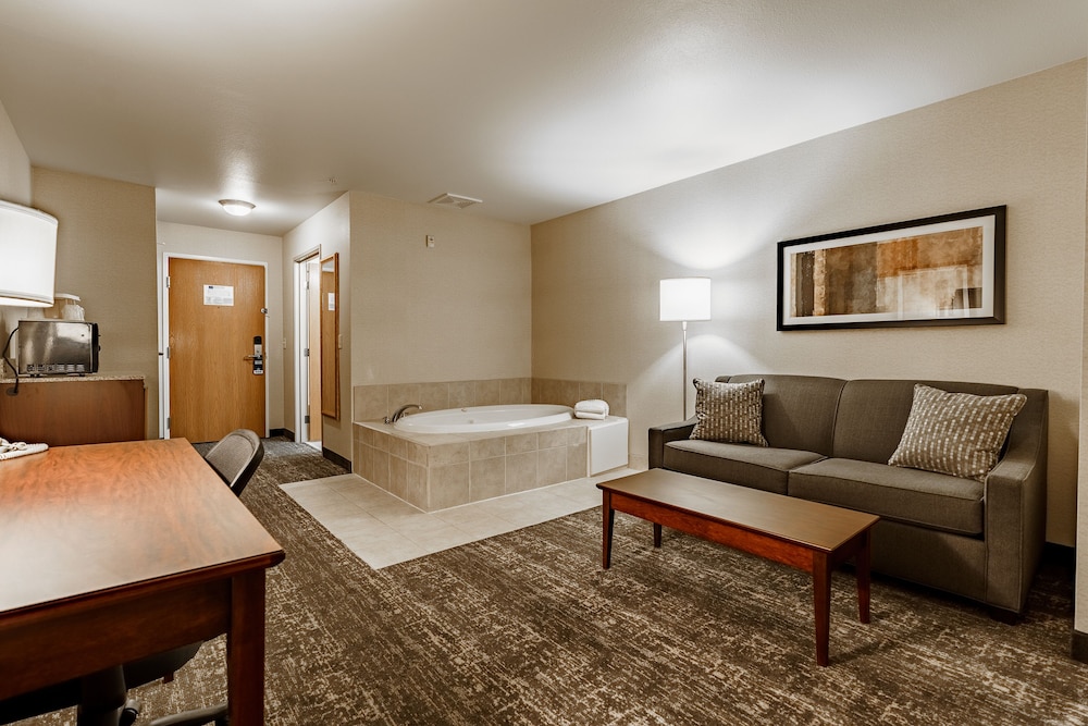 Cobblestone Suites Ripon - photo 16