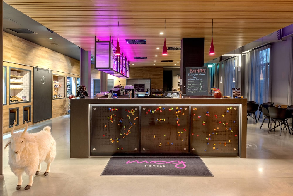 Moxy London Excel - last minute hotel in London
