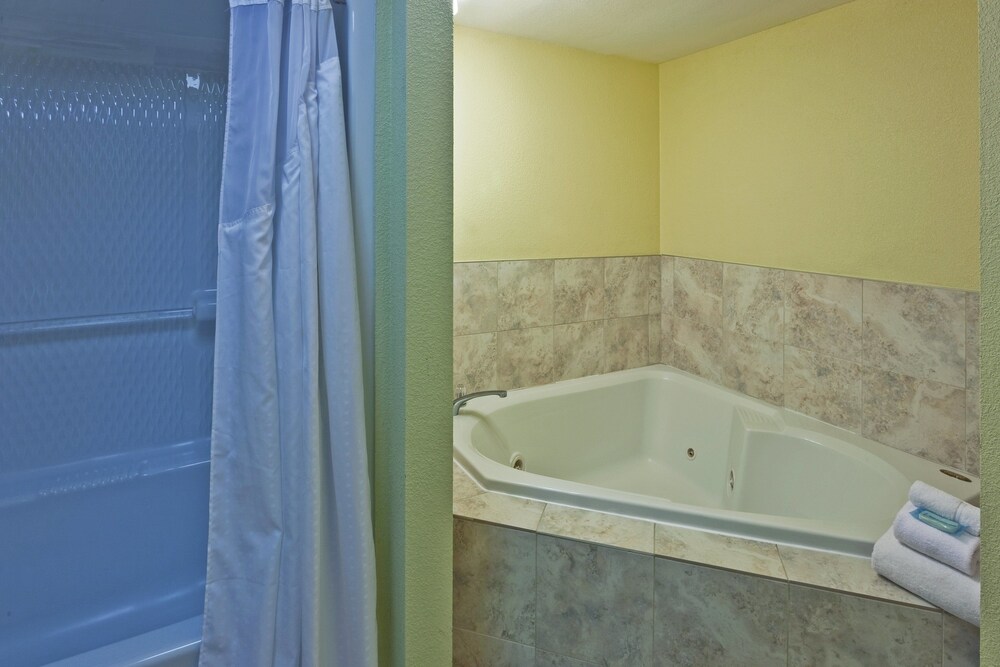 Holiday Inn Express Ringgold by IHG - photo 9