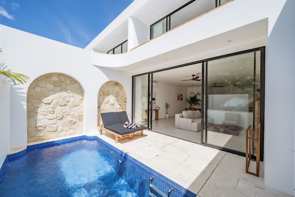 Elements A4 Villa Bingin — 4-Star Luxury Hotel in Pecatu, Indonesia