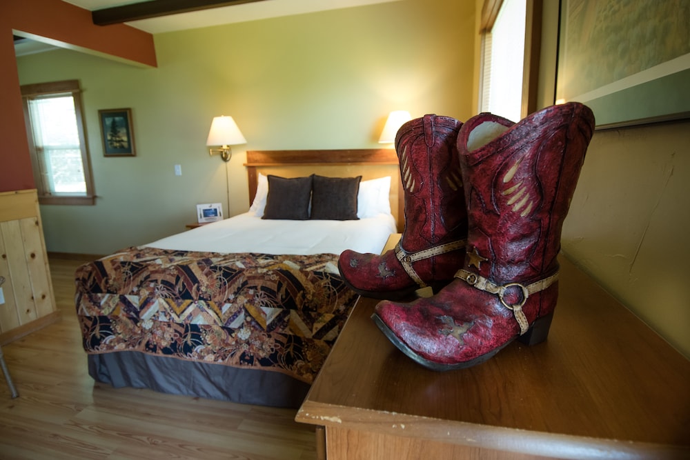 The Islander Inn - photo 12