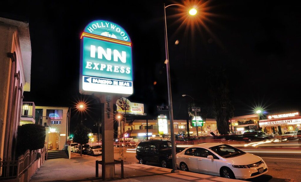 Hollywood Inn Express North - photo 26
