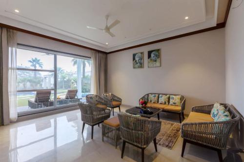 StayVista La Paradise Luxurry 2BR Villa in Amritsar with Private Pool & Lawn