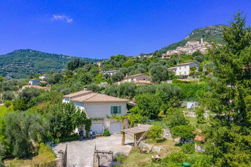 Locations 06 La Pascaline Meuble 4 30mn Mer — Le Bar Sur Loup