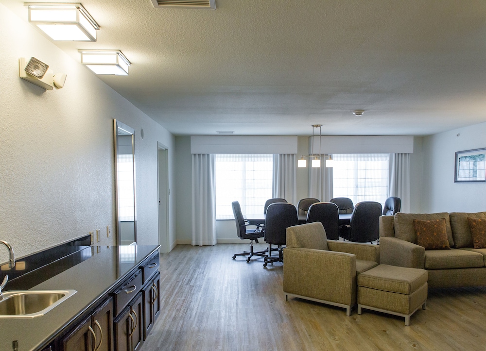Holiday Inn Bloomington Airport by IHG - photo 19