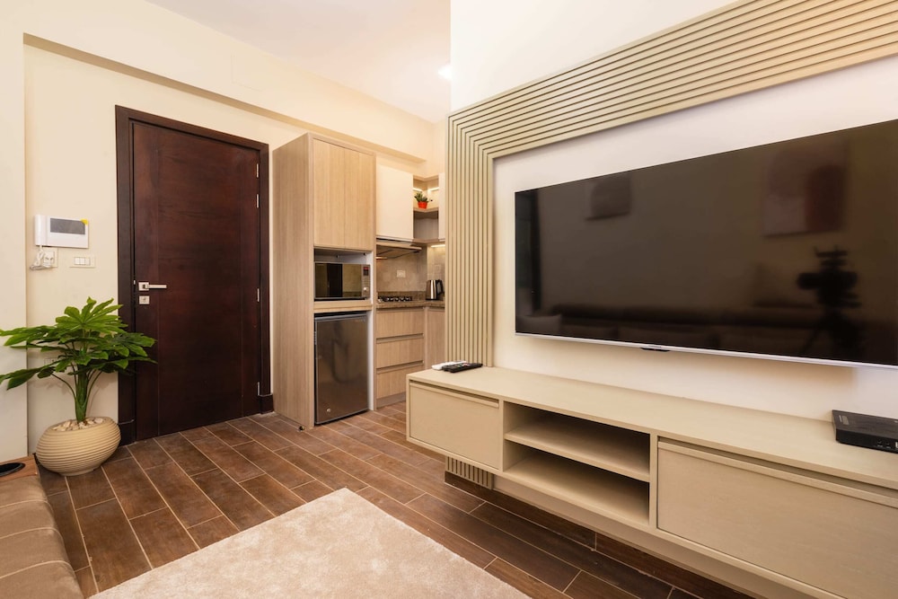 The Serene Suite A Rooftop Studio New Cairo — 4-Star Luxury Hotel in Cairo, Egypt