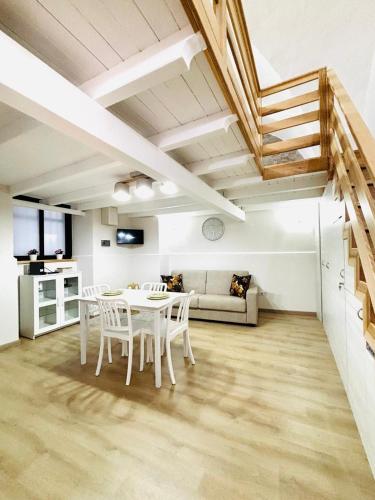 Ariel House — 4-Star Luxury Hotel in Catania, Italy