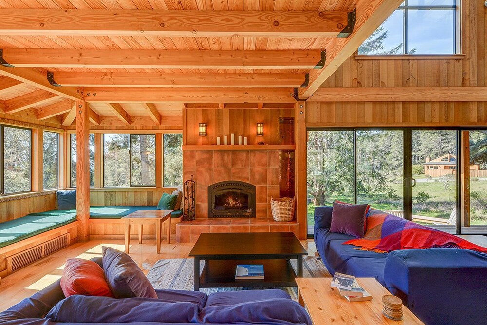 Ocean Pines Lodge — 4-Star Luxury Hotel in Sea Ranch, United States