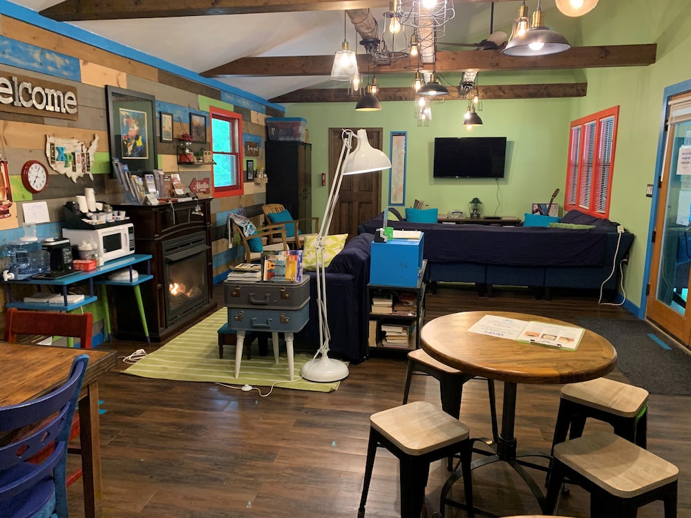 Gorgeous Stays — Bryson City — photo 2
