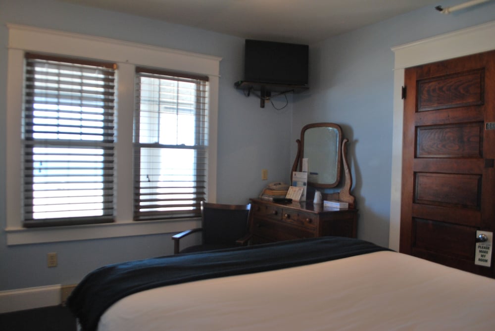 Lankford Hotel and Lodge - photo 40