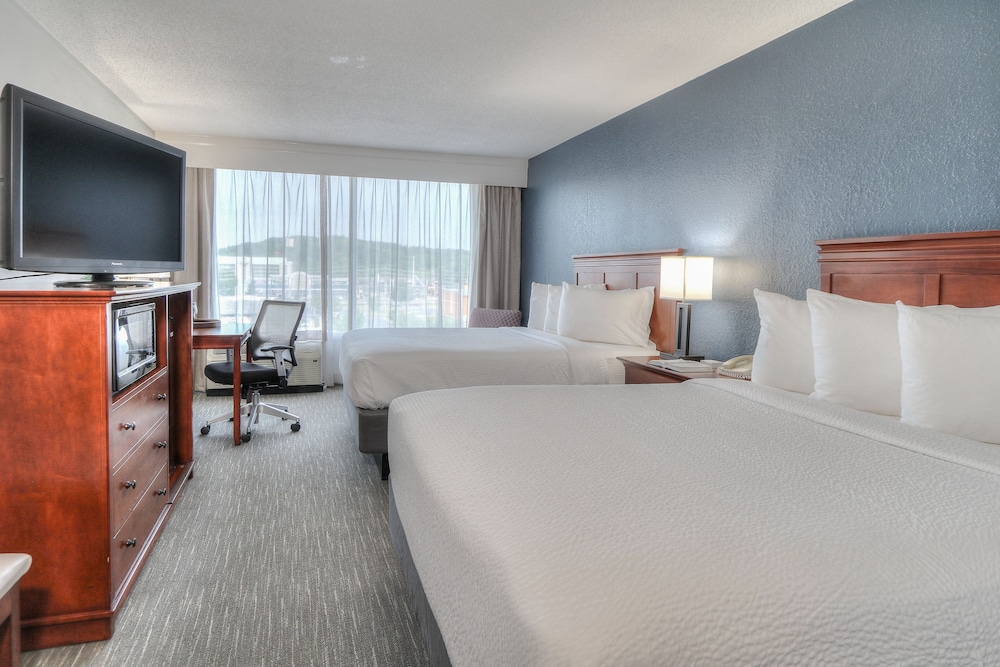 The Ramsey Hotel & Convention Center - photo 18