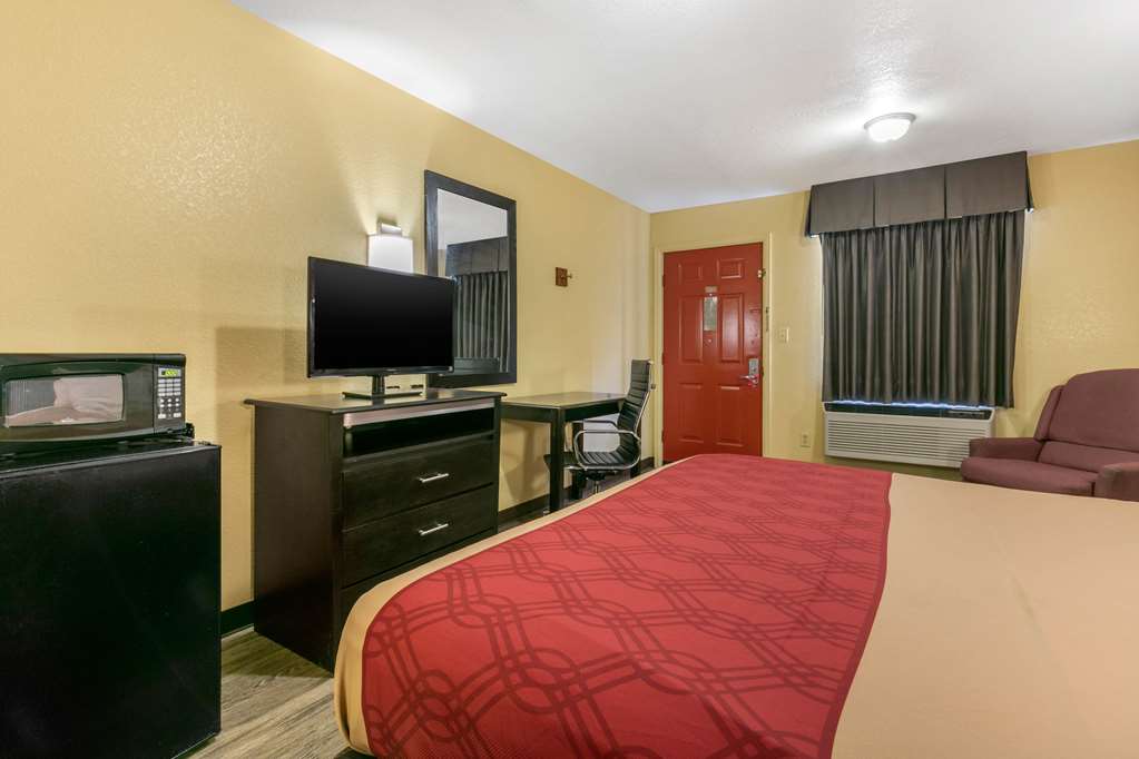 Econo Lodge Jonesboro - photo 14