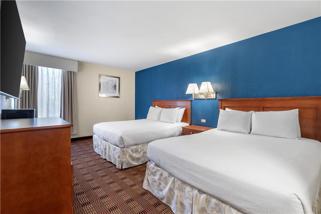 SureStay Hotel by Best Western East Brunswick - photo 6