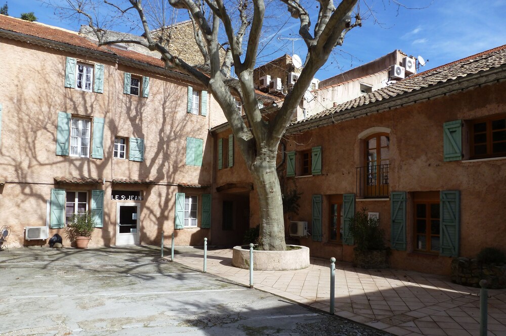 Hôtel Saint Jean - last minute hotel in Orange