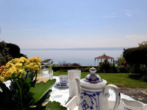 Droste 17 Whg B — 4-Star Luxury Hotel in Meersburg, Germany