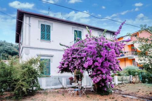 Casa elegante in mezzo al verde — 4-Star Luxury Hotel in La Spezia, Italy