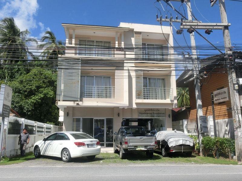 The Icon - carbon neutral hotel in Koh Samui