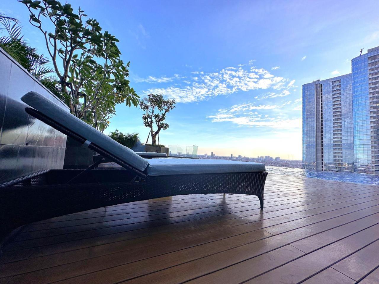 Lavish The Peak 2BR Apartment in Tunjungan Plaza 5 Surabaya City Centre by Le Ciel Hospitality — 4-Star Luxury Hotel in Surabaya, Indonesia