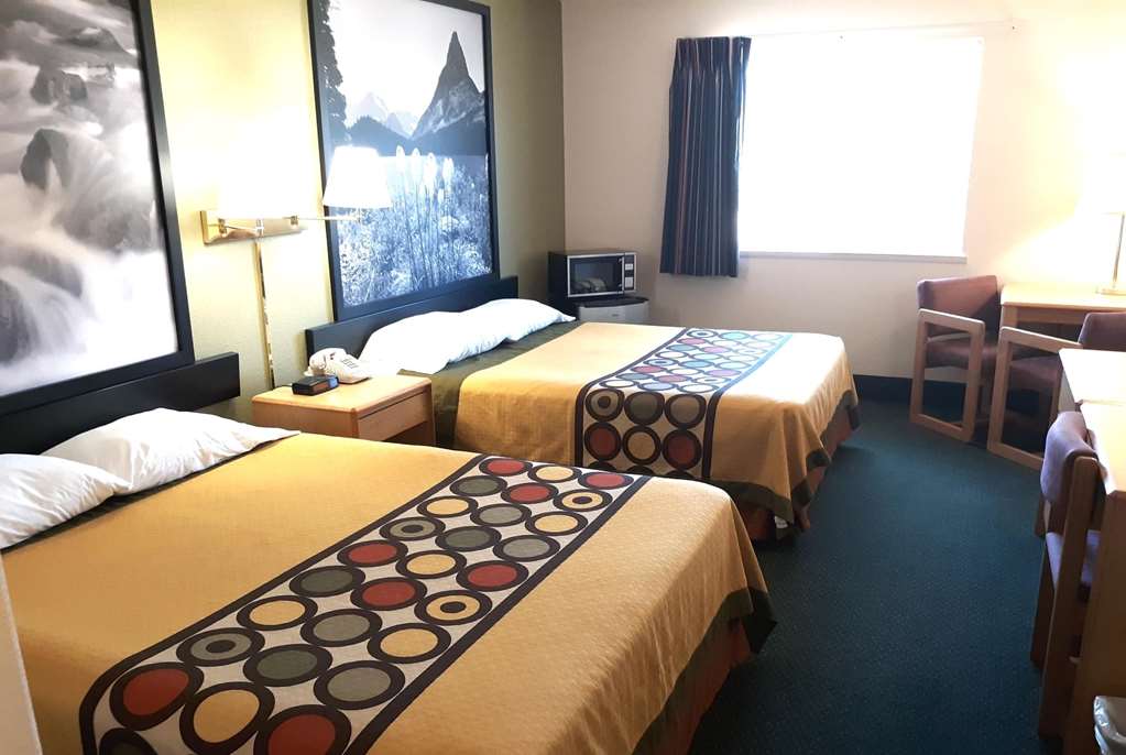 Super 8 by Wyndham Hamilton - photo 6