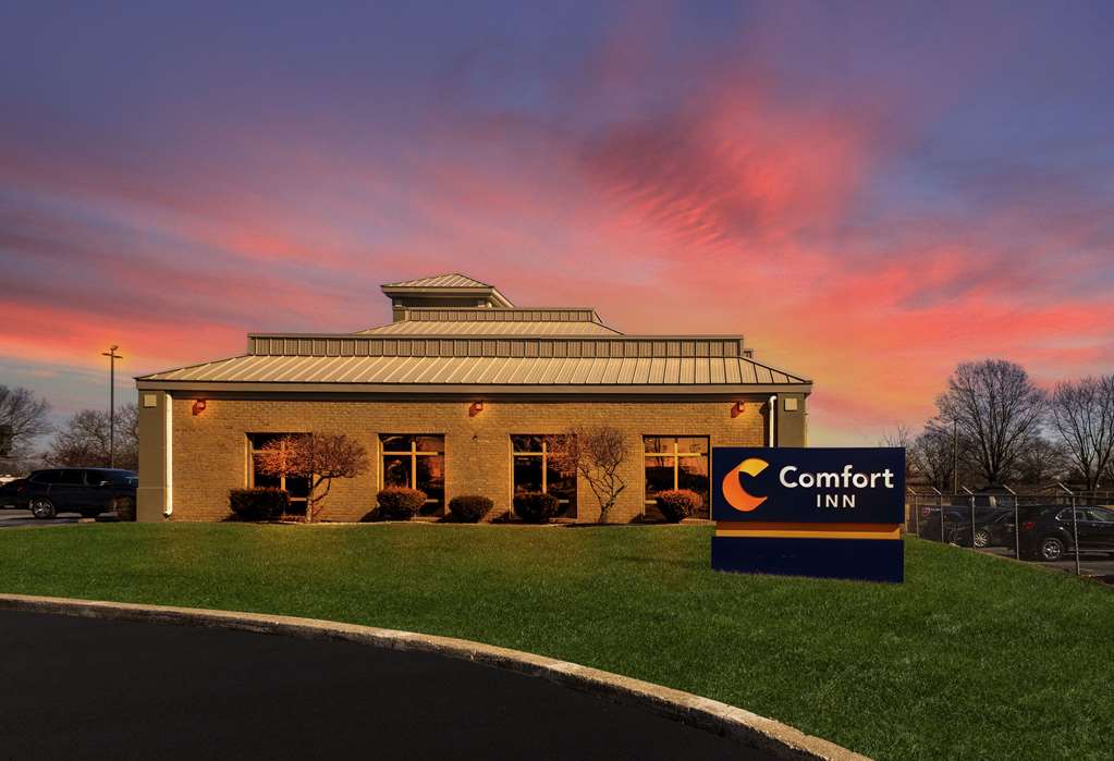 Comfort Inn Huntington Near University - photo 3