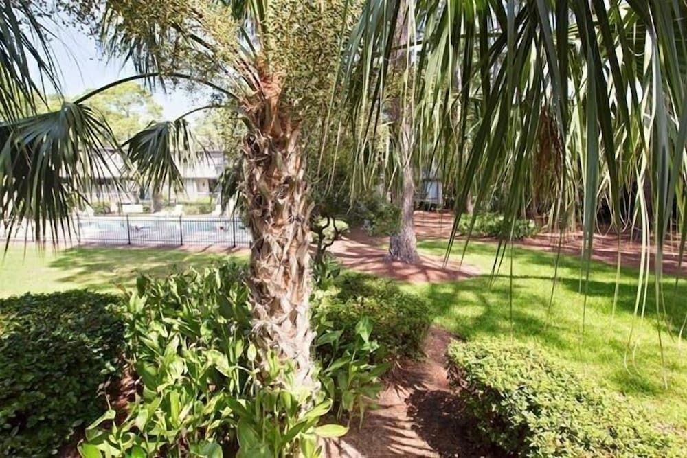 1270 Harbour Town Club at The Sea Pines Resort - photo 13